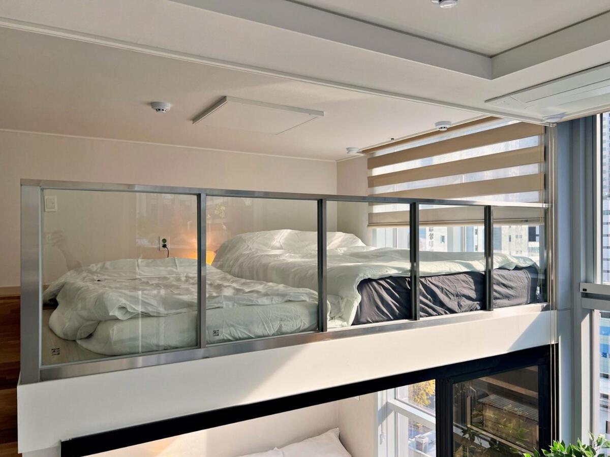 Cozy Loft 4 Minutes Away From Myeongdong Apartment *