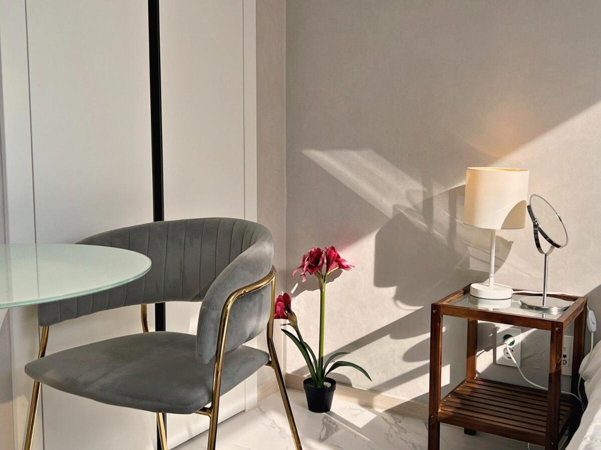 Cozy Loft 4 Minutes Away From Myeongdong Seoul